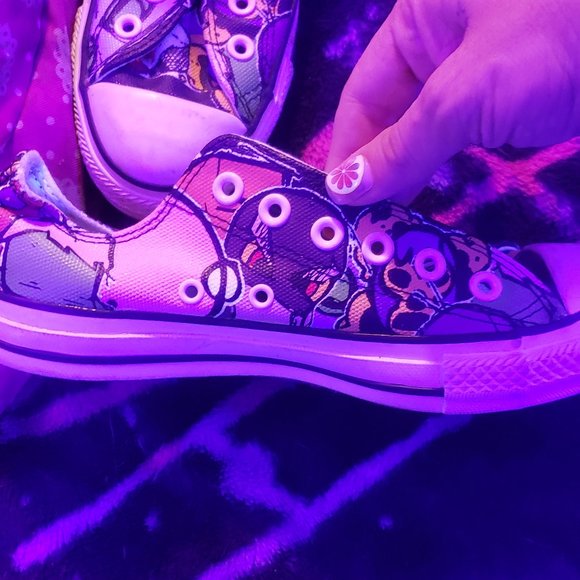 Chuck Taylor All Star Graffiti Low Tops - Picture 3 of 5